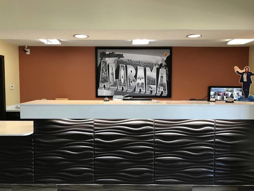Super 8 By Wyndham Montgomery I-65 Exteriör bild